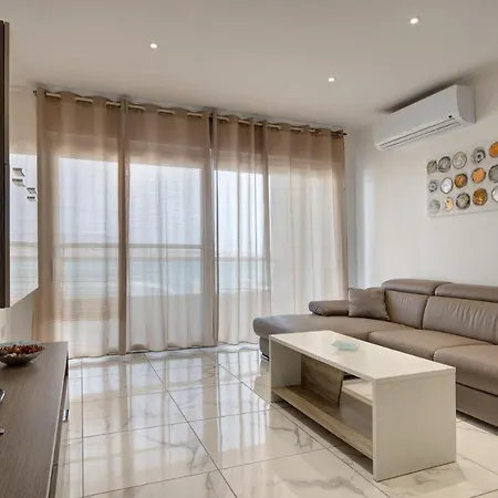 Malta's Beachfront In Apartment Mellieha