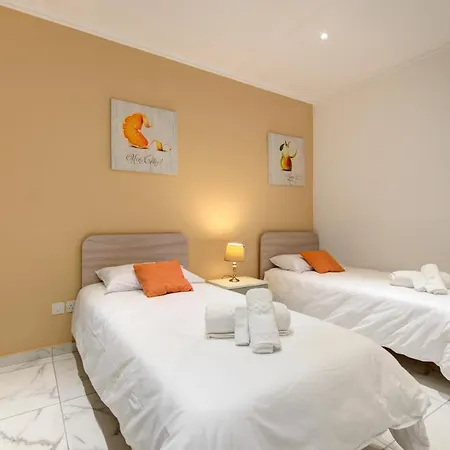 Apartment Malta's Beachfront In